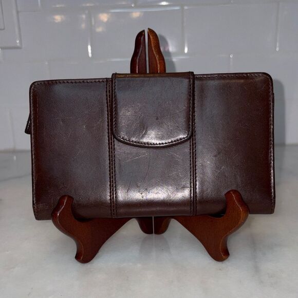 mundi Handbags - Mundi Wallet Smooth Italian Leather Bifold Compact Snap Flap